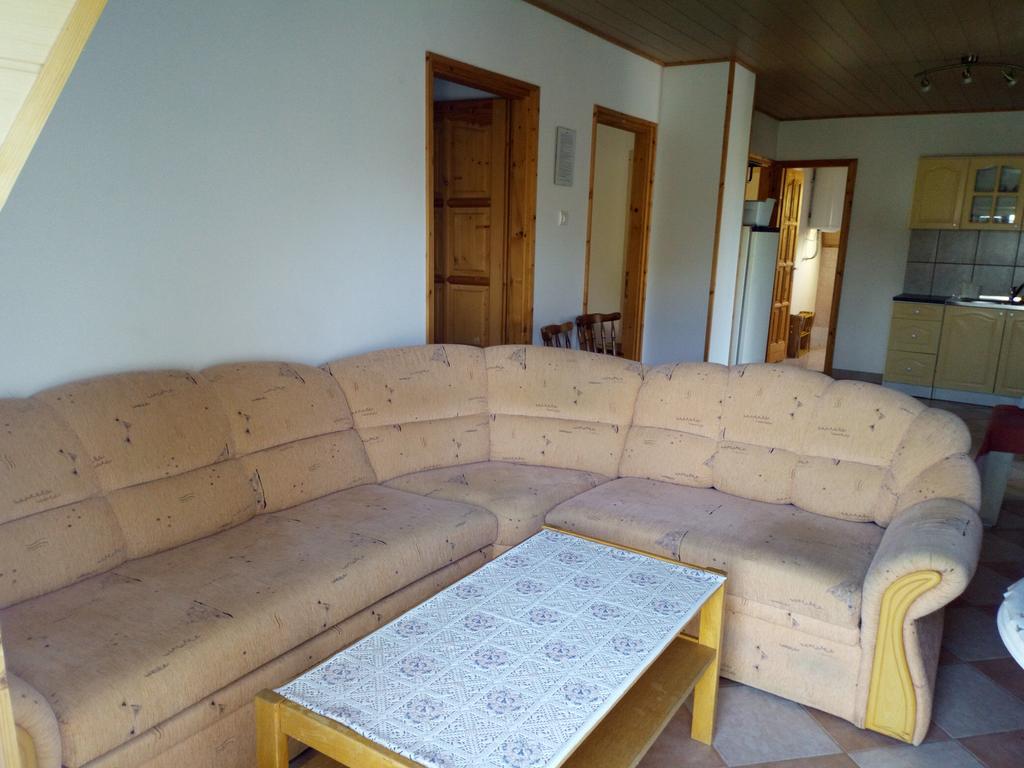 Aniko Apartmanhaz Balatonfoldvar Bagian luar foto